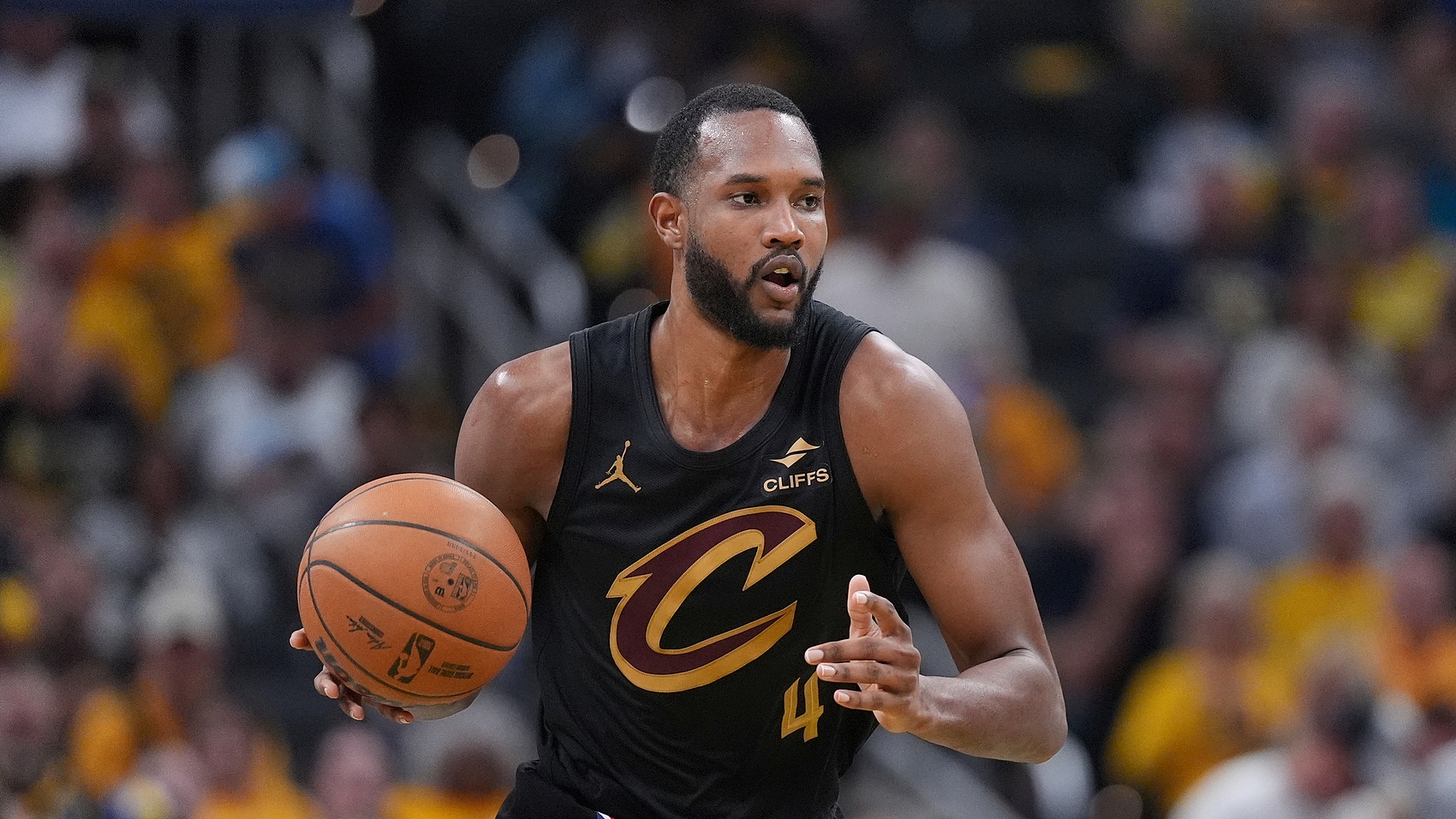 开云APP下载-蒂格：我认为莫布里大概已经到上限了 他的打球方式并不像字母哥