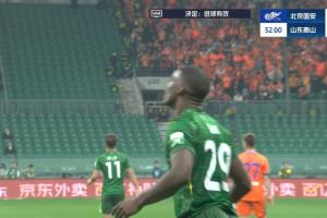 开云数字工具-打花了！国安4-1领先泰山！杨立瑜替补助攻，法比奥暴力头球双响