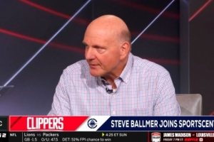 开云APP下载-鲍尔默：我感到既愤怒又难过 同时也为我们员工的处境感到悲伤