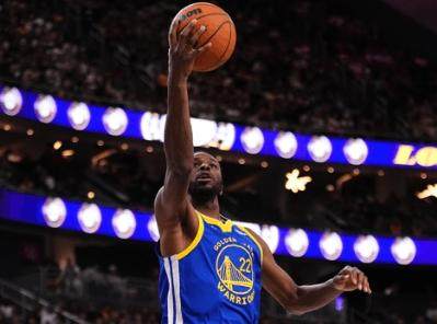 开云官方平台-拿詹姆斯父子练手 勇士斩5连胜满足玄学夺冠定律